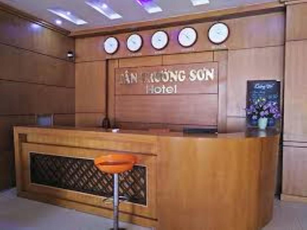 Tan Truong Son Hotel Ðồng Hới Ngoại thất bức ảnh